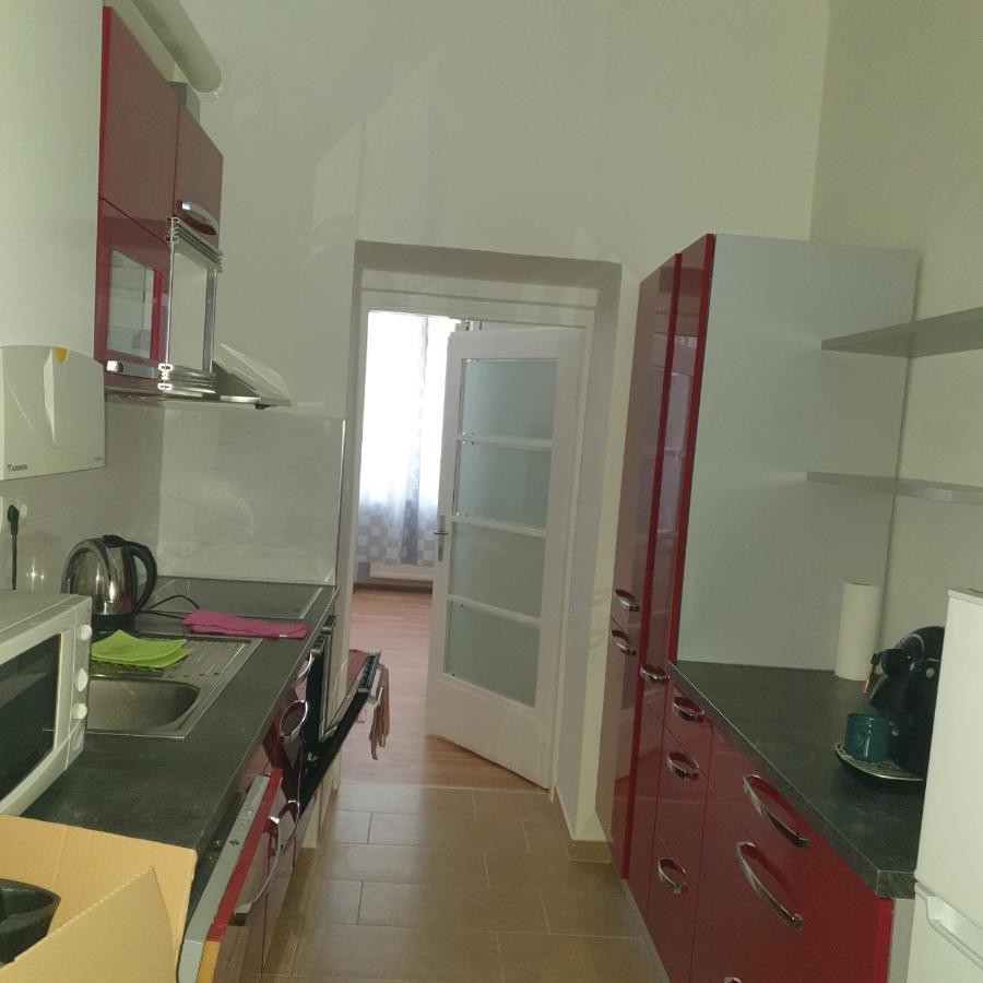 Weisses Appartement Вена Экстерьер фото
