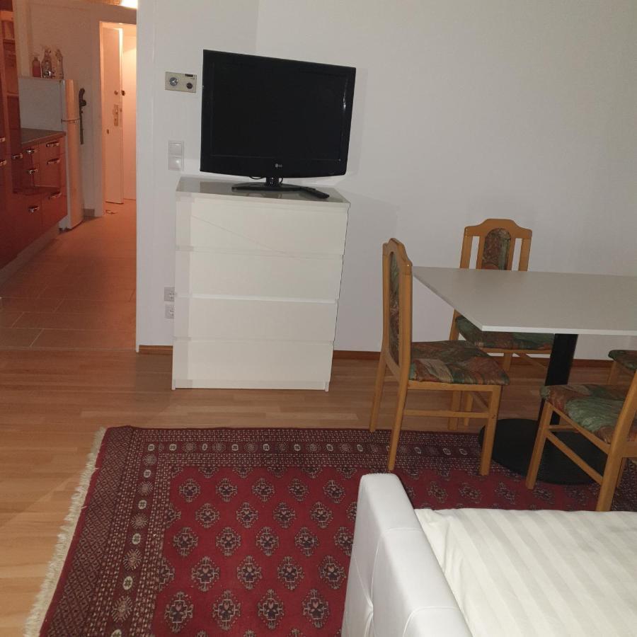 Weisses Appartement Вена Экстерьер фото
